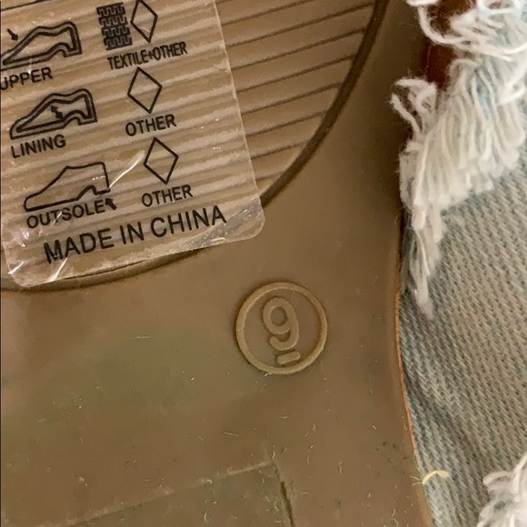 ⭐️🌸Capelli chambray raw hem criss cross slides - Picture 10 of 12